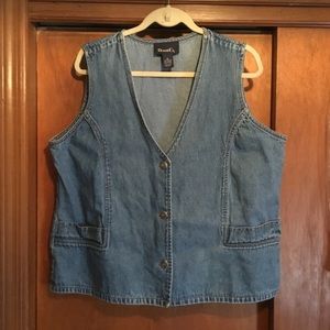 Denim & Co 3-button denim vest size XL